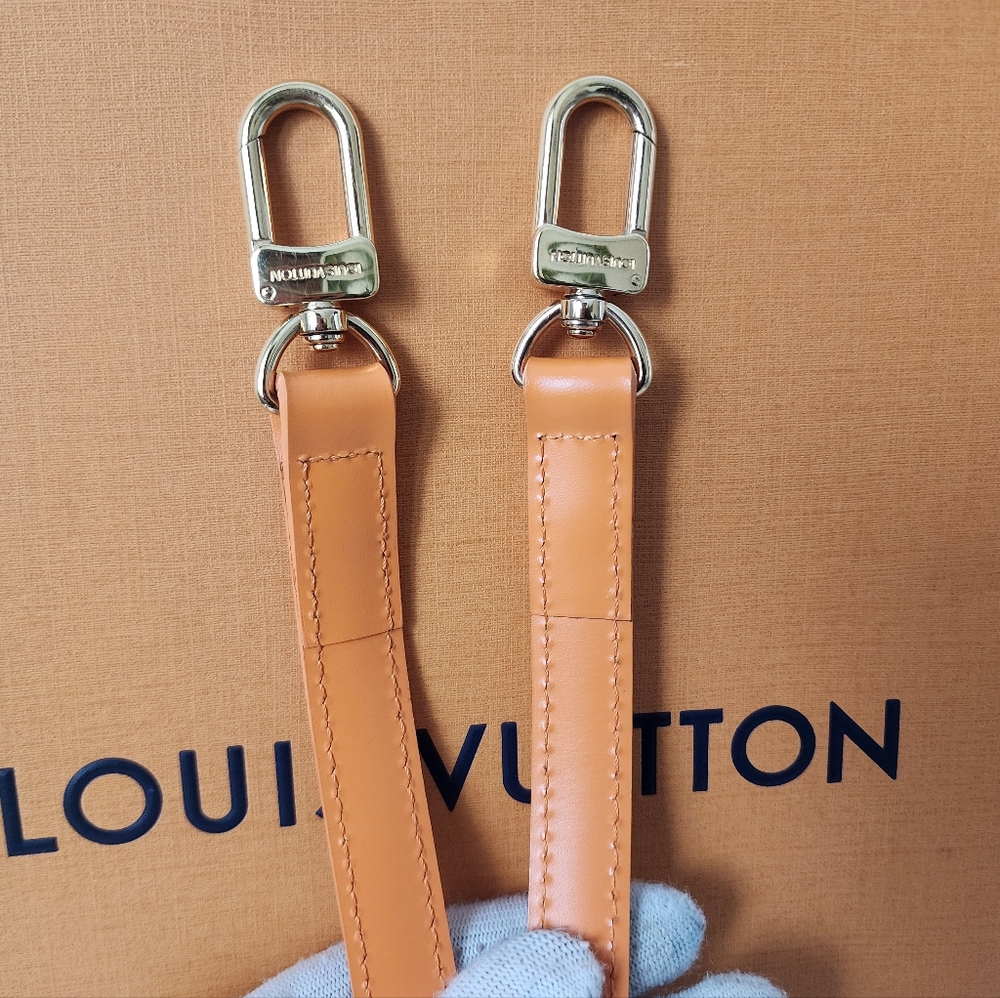 Auth Louis Vuitton Epi Orange Leather Strap - Picture 3 of 7